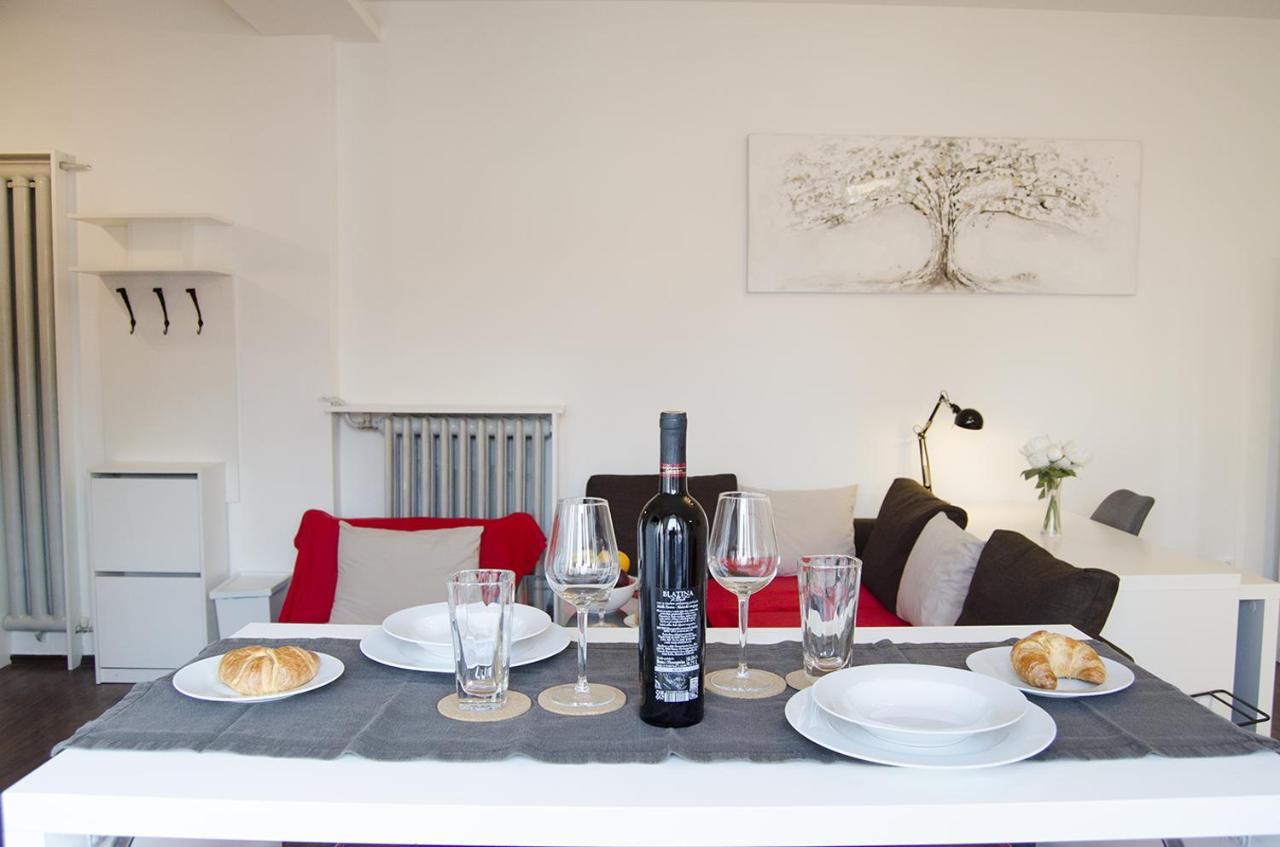 Studio Apartment With A View Of Ban Jelacic Square Zagreb Extérieur photo